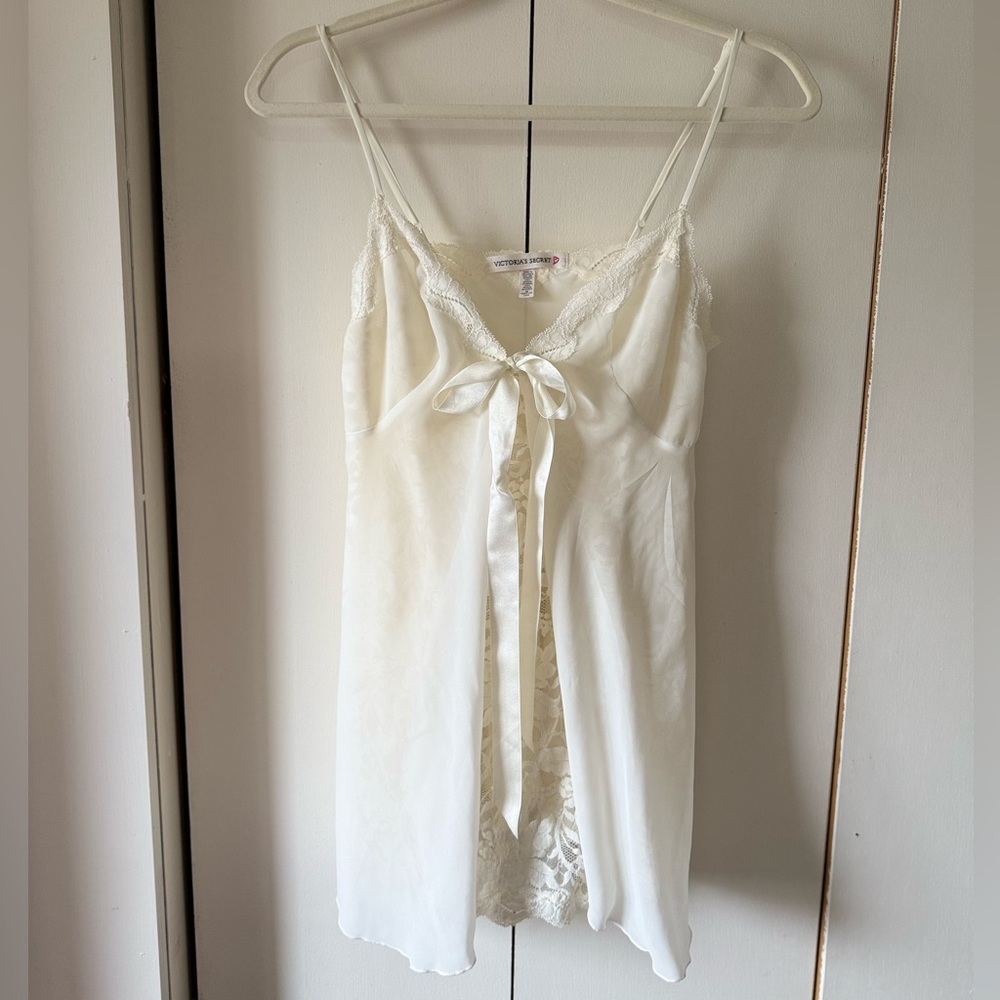 Vintage Victoria’s Secret gold label Y2K chemise nightgown wedding bridal bride